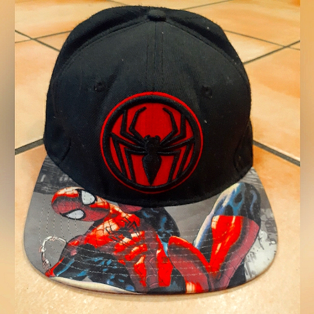 Nwot Spiderman Baseball Cap